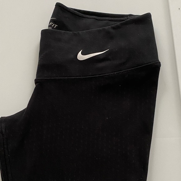 Nike Other - Rutgers Nike leggings